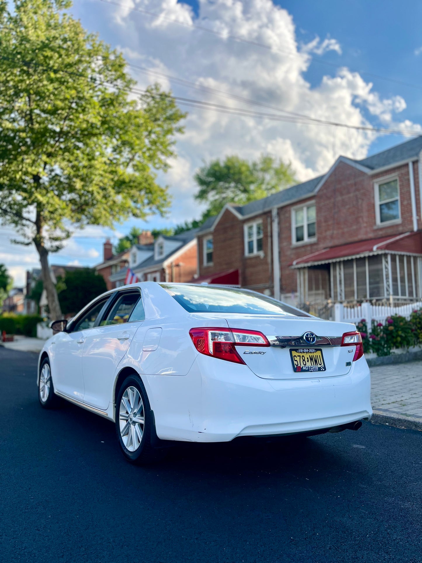 2012 Toyota Camry Hybrid LE 140K Miles