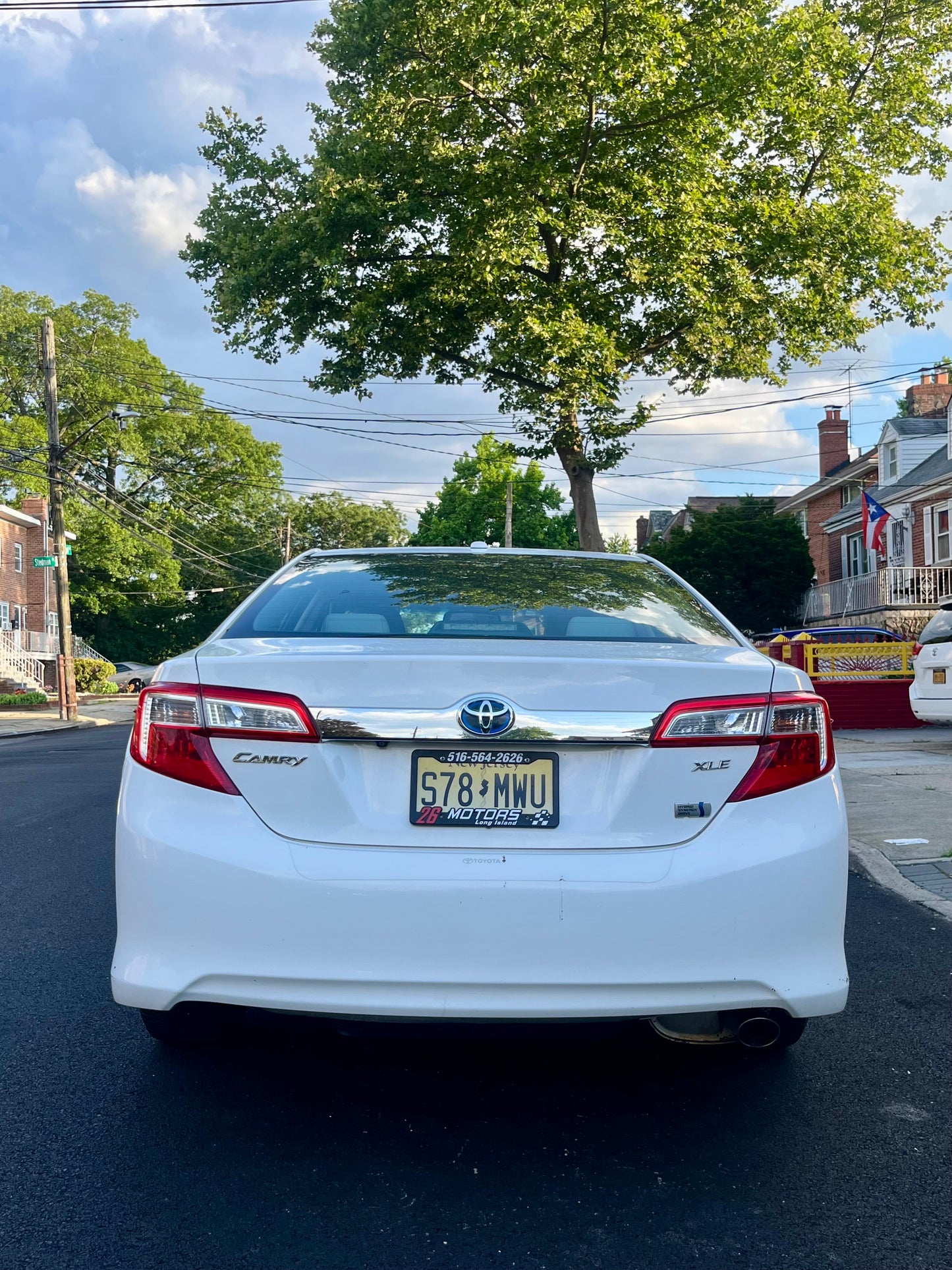 2012 Toyota Camry Hybrid LE 140K Miles