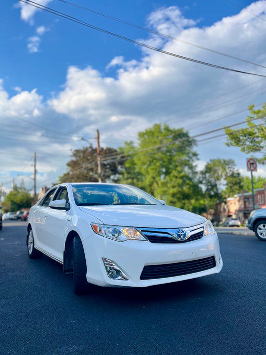 2012 Toyota Camry Hybrid LE                          140K Miles